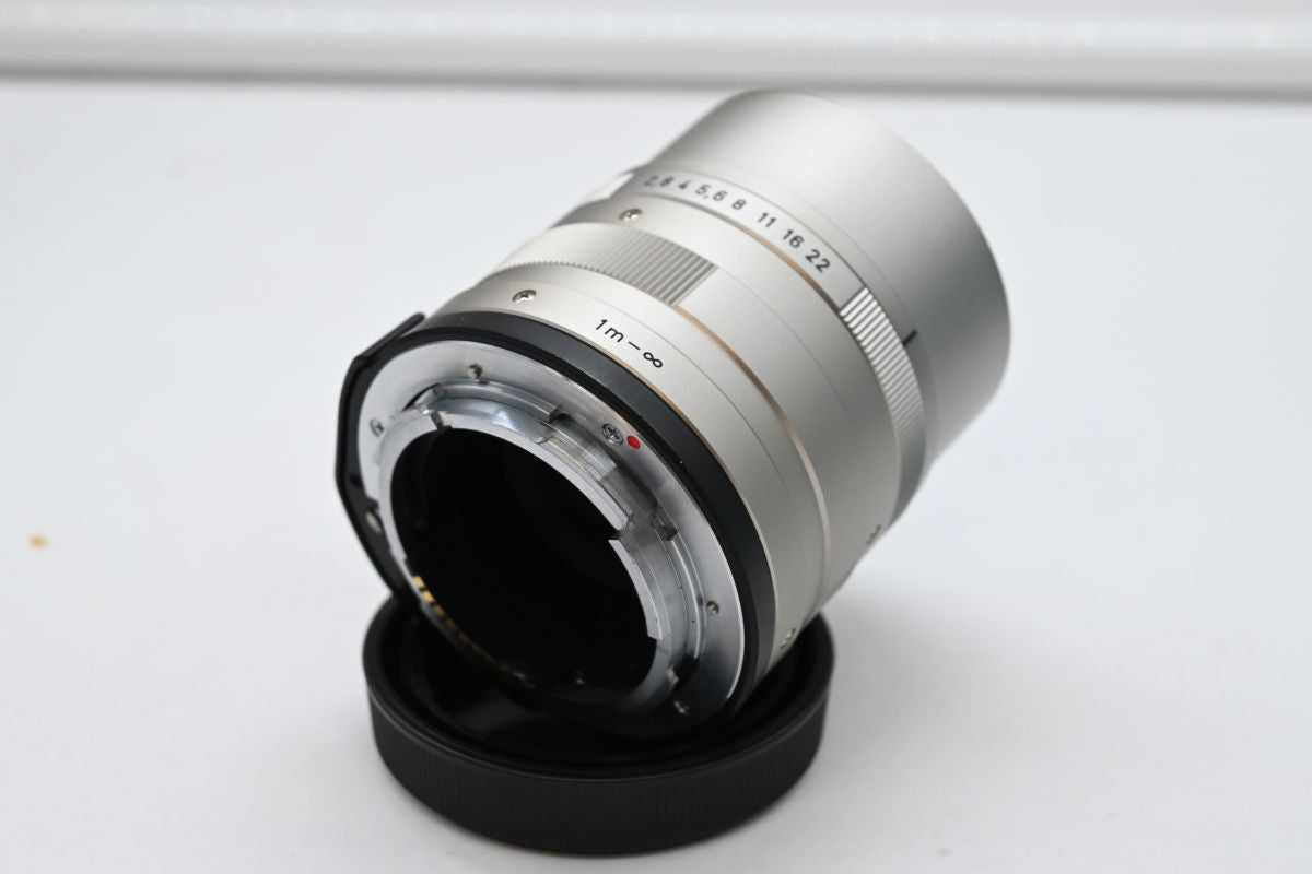 Zeiss Sonnar T* 90mm f/2.8 Contax G