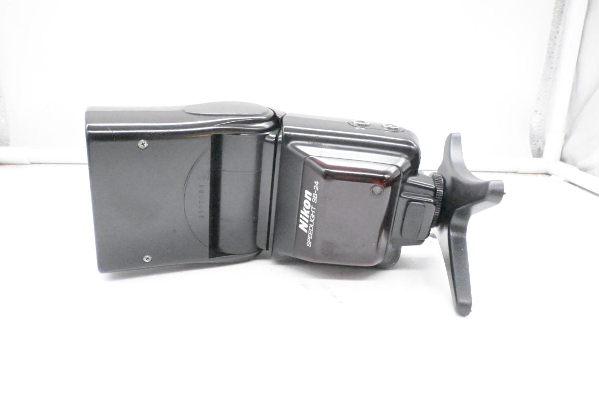 Nikon SB-24 Speedlight