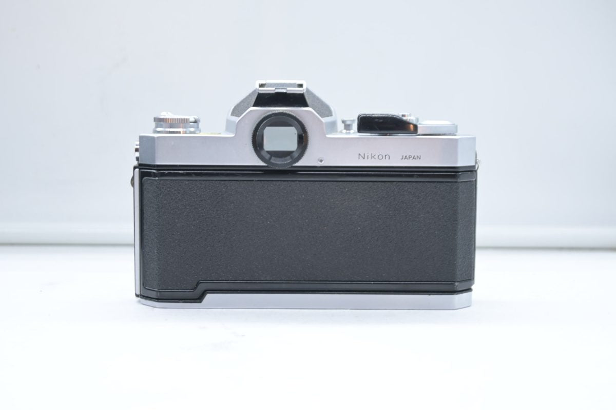 Nikkormat FT2
