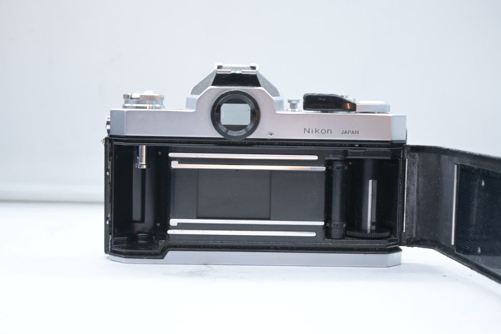 Nikkormat FT2