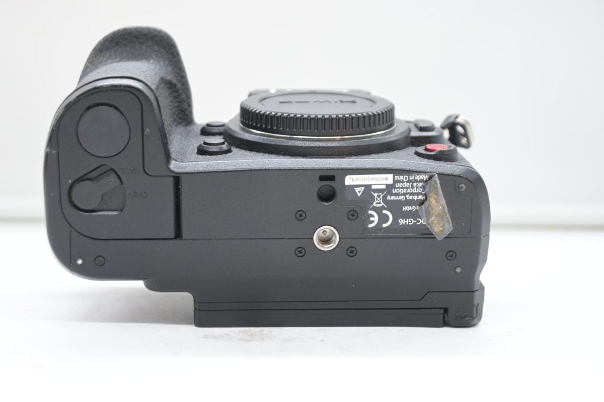 Panasonic Lumix GH6