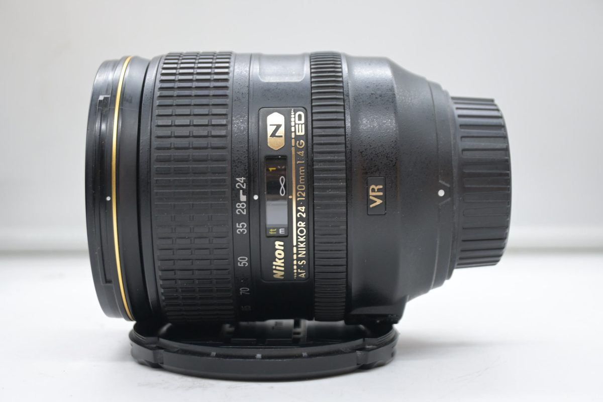 Nikon AF-S 24-120mm f/4 G ED VR