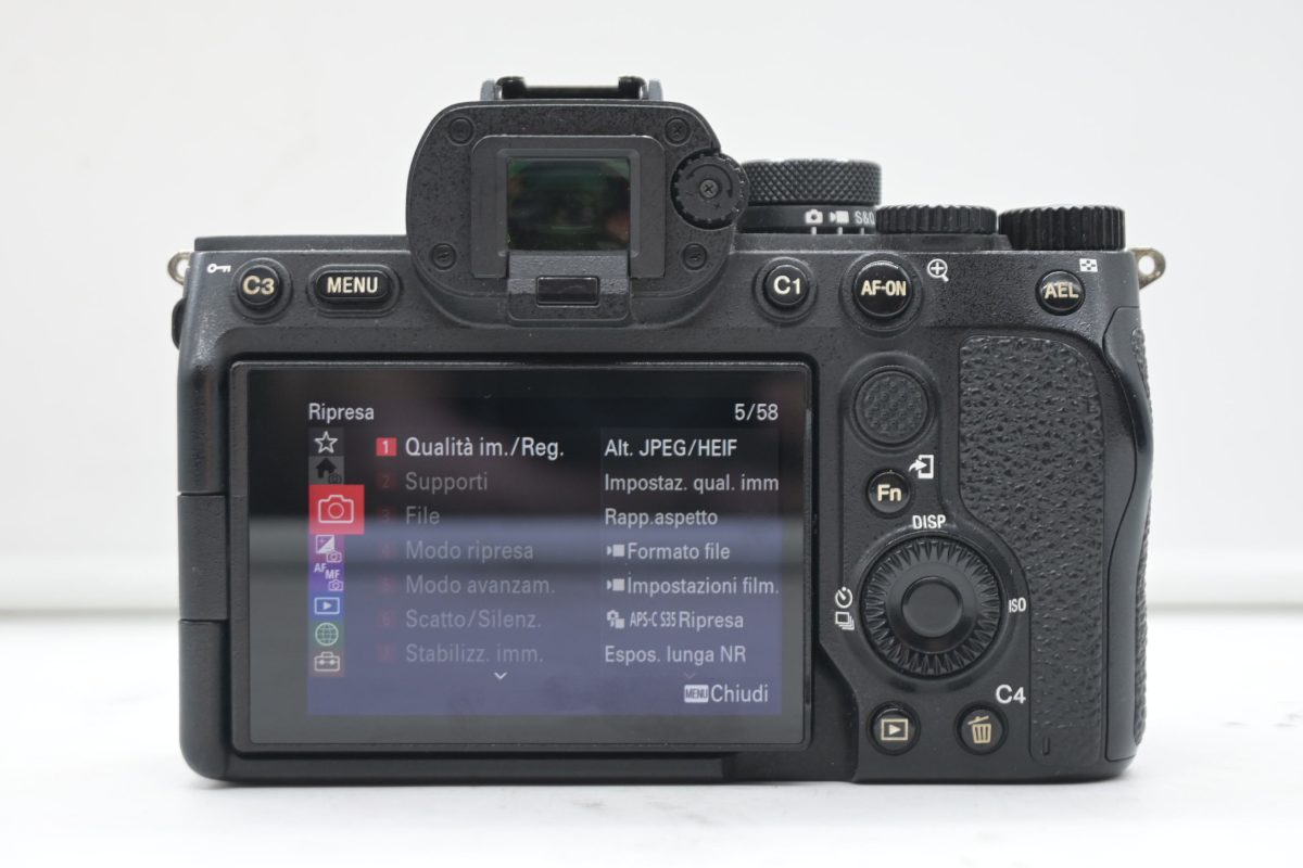 Sony a7 IV Solo Corpo