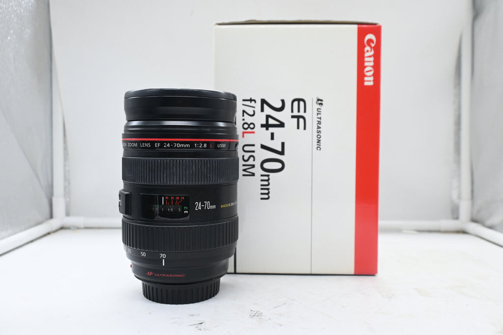 Canon EF 24-70mm f/2.8L USM