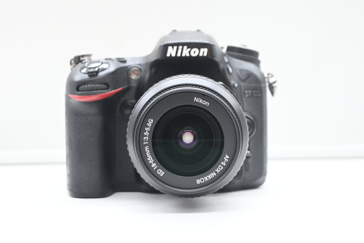 Nikon D7100 con 18-55mm
