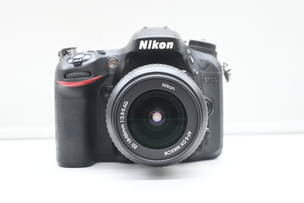 Nikon D7100 con 18-55mm