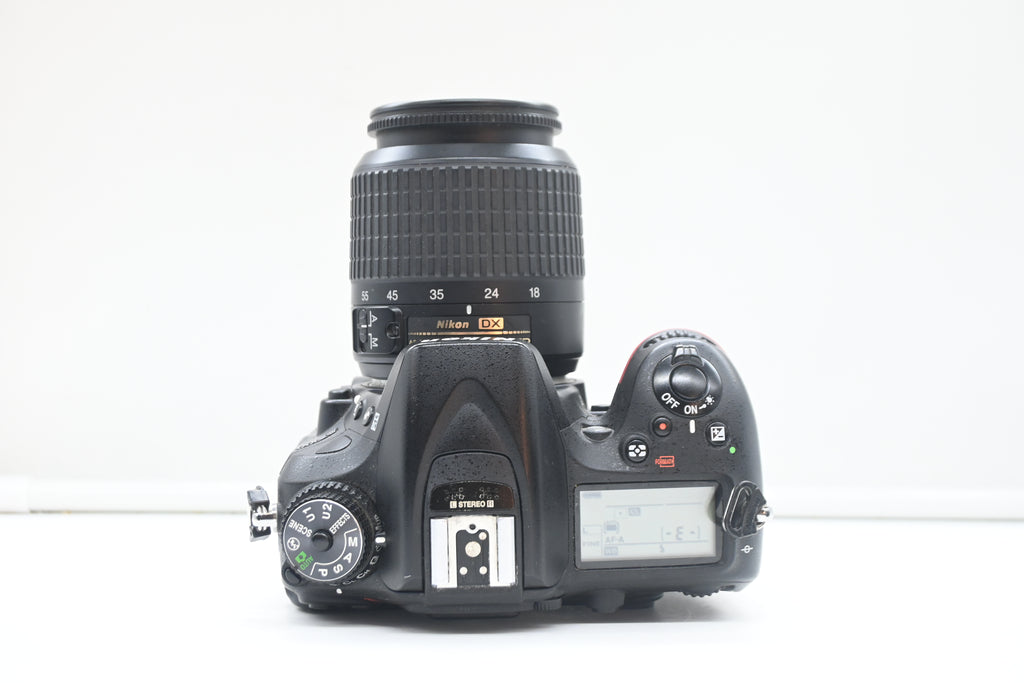 Nikon D7100 con 18-55mm