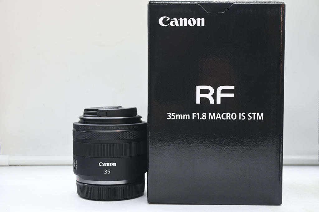 Canon RF 35mm f/1.8 Macro IS STM