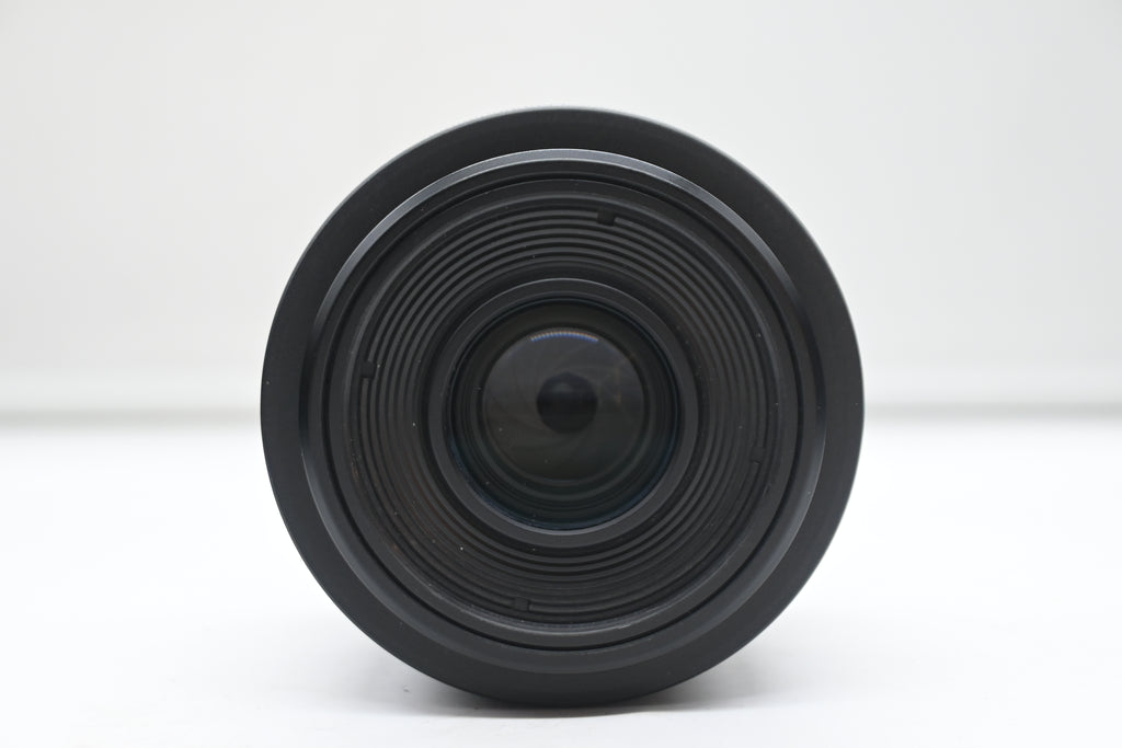Canon RF 35mm f/1.8 Macro IS STM