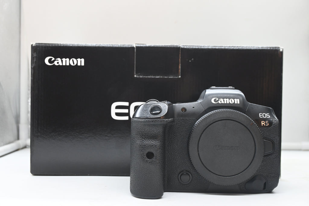 Canon EOS R5