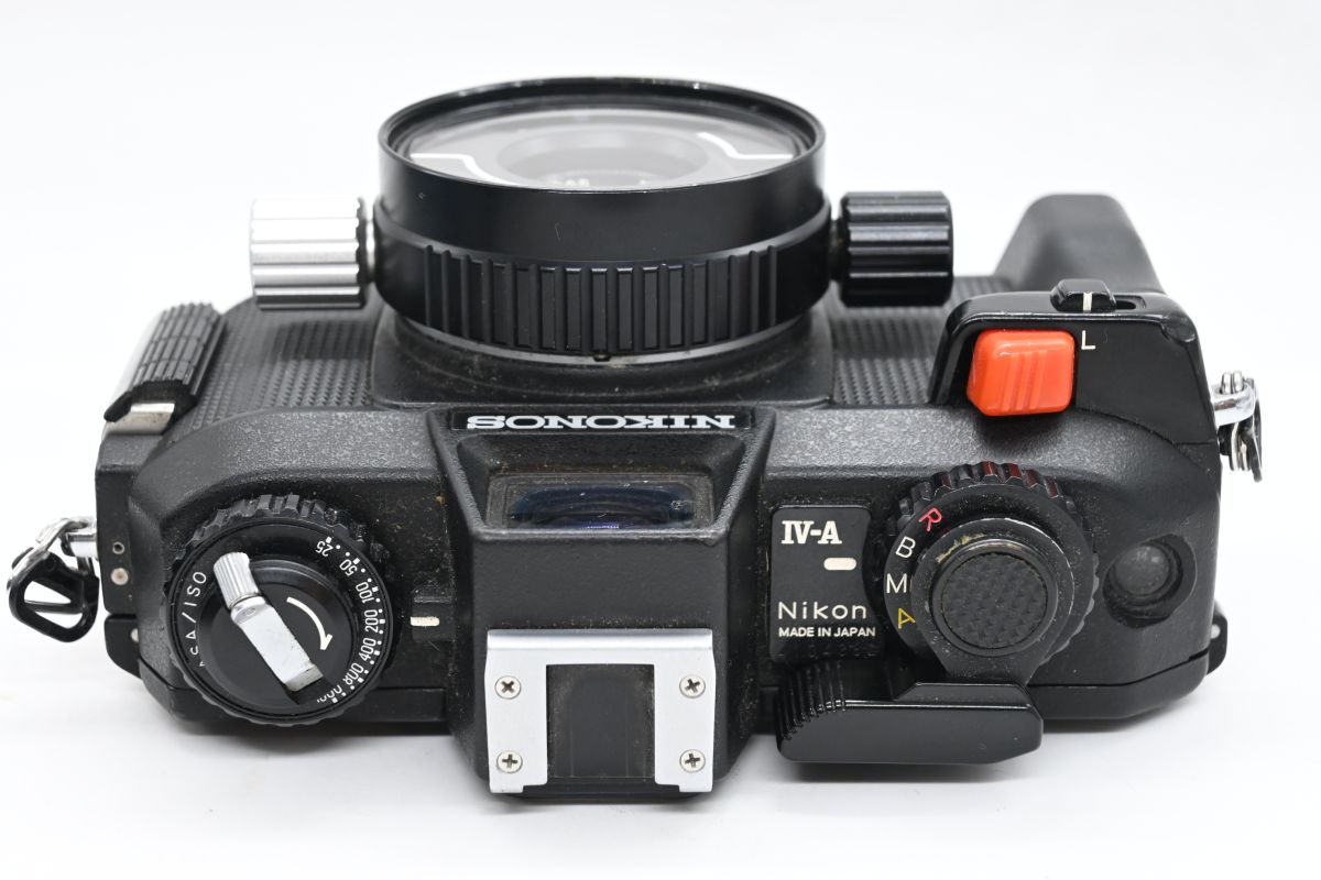 Nikonos IV A + 35mm Nikkor