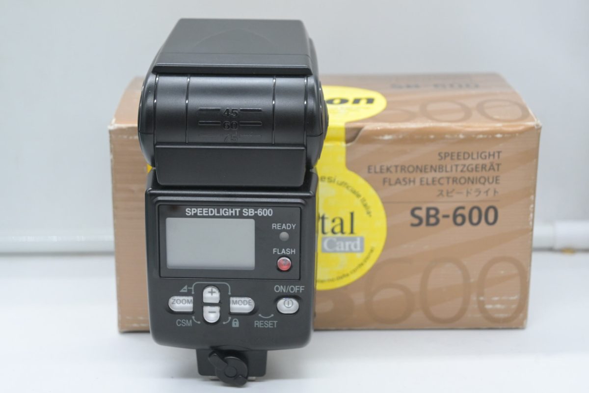 Nikon SB-600
