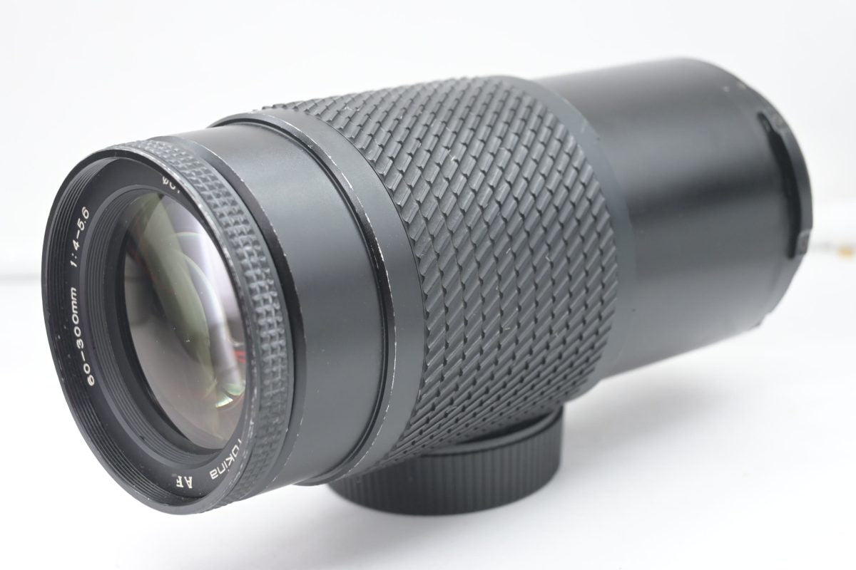 Tokina 60-300mm f/4.5-5.6 x Nikon F