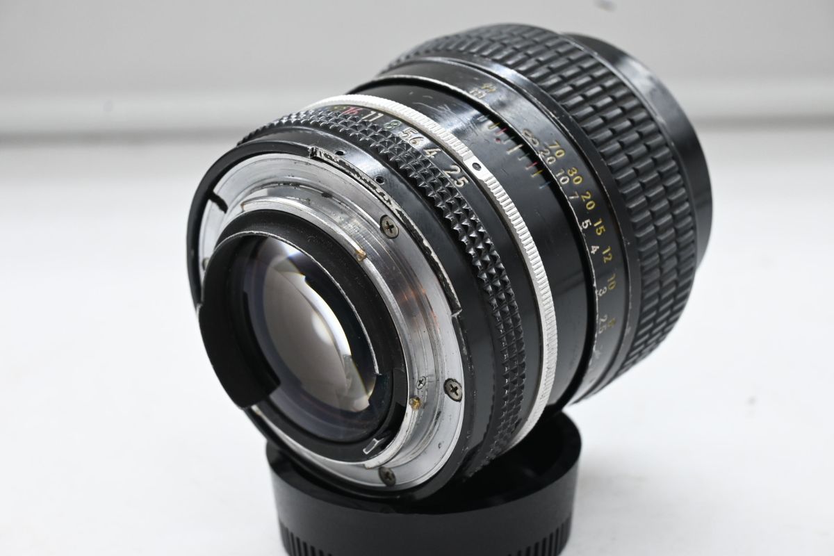 Nikon 105mm f/2.5