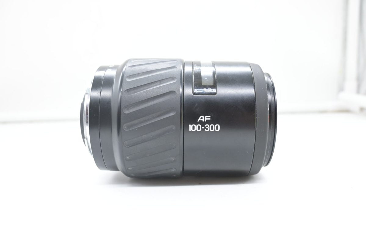 Minolta 100-300mm f/4.5-5.6 AF per Sony A