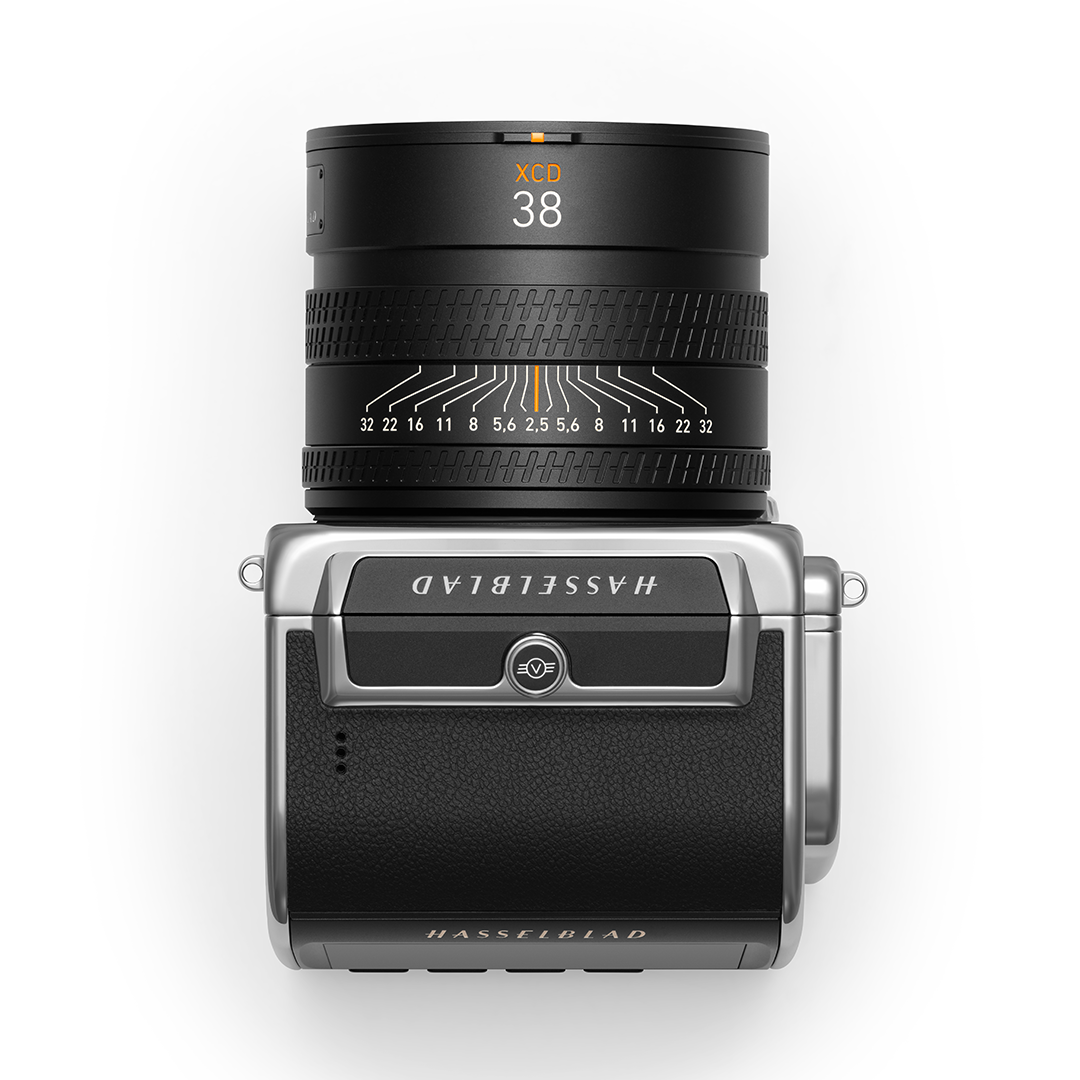 Hasselblad 907X & CFV 100C