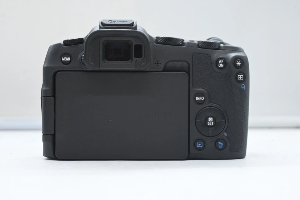 CANON EOS R8