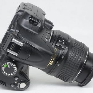 Nikon D3000 con 18/55