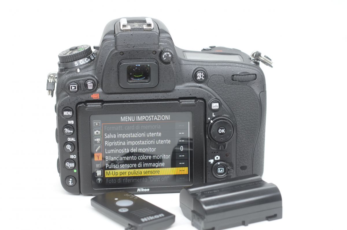 Nikon D750 Corpo + 2 Batt. + Telecomando WR-T10