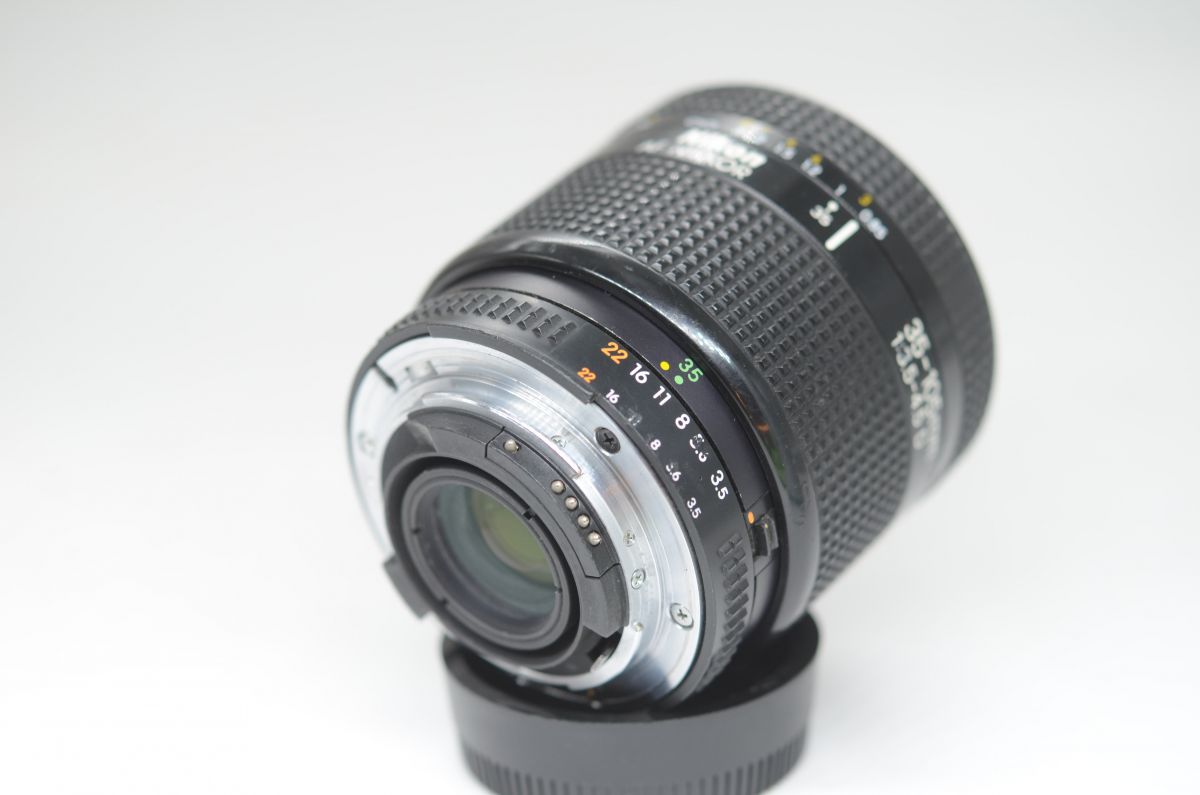 Nikon 35-105mm f/3.5-4.5 Macro