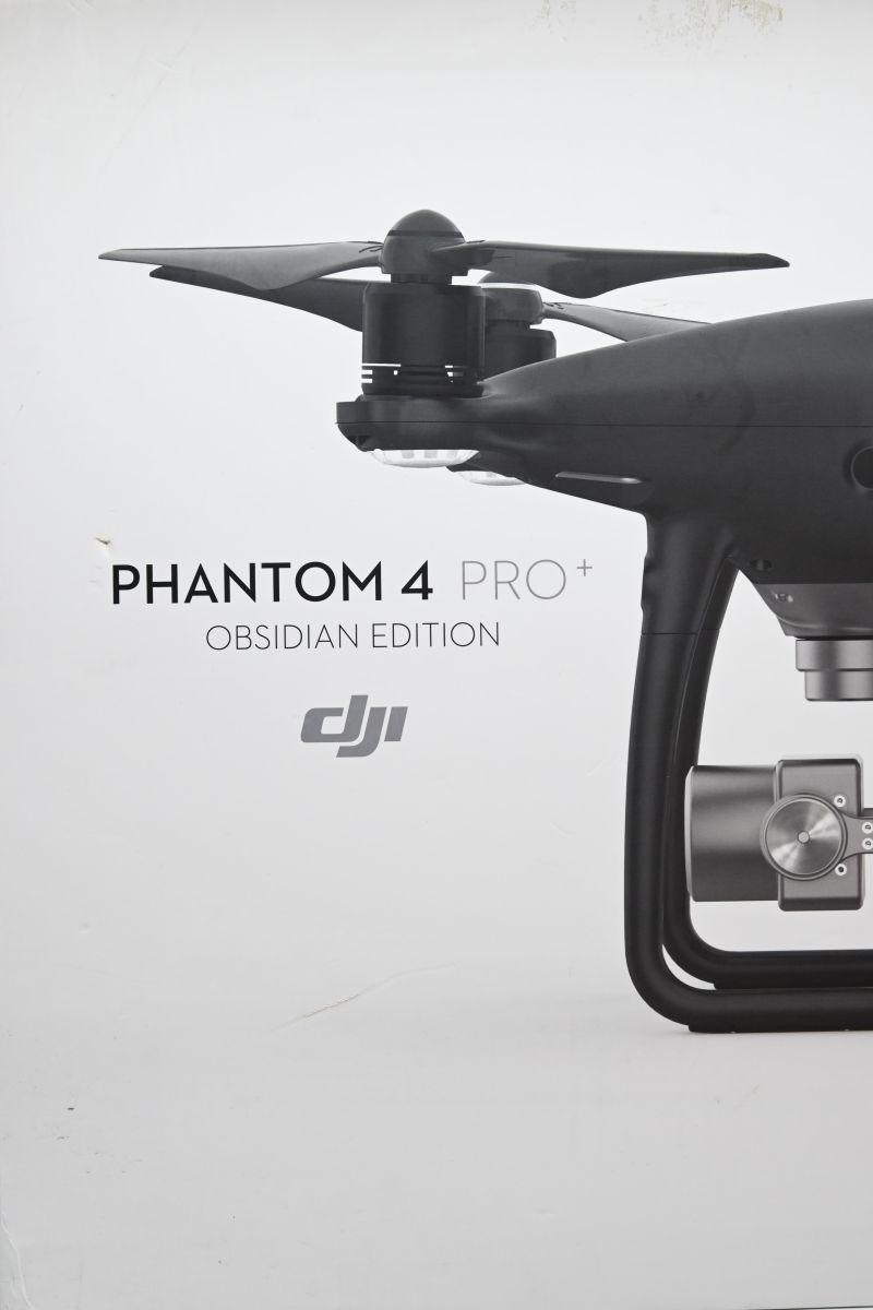 DJI Phantom 4 PRO + Obsidian Edition