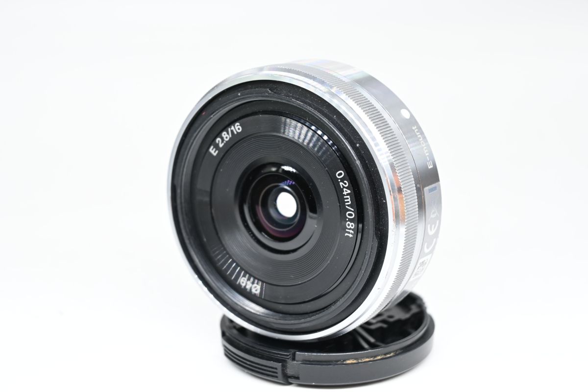 Sony E 16mm f/2.8