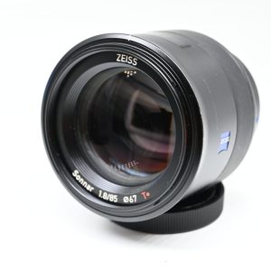 Zeiss Batis 85mm f/1.8 X Sony