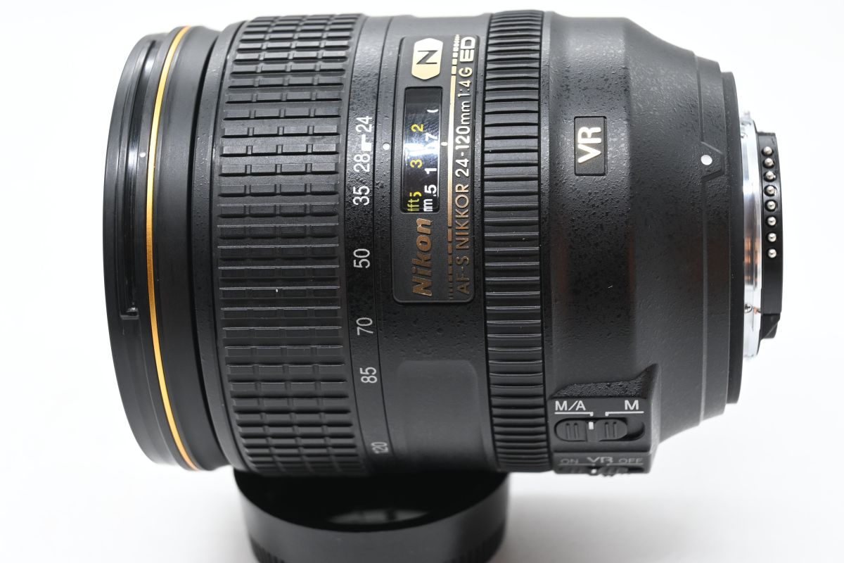 Nikon AF-S 24-120mm f/4 G ED VR