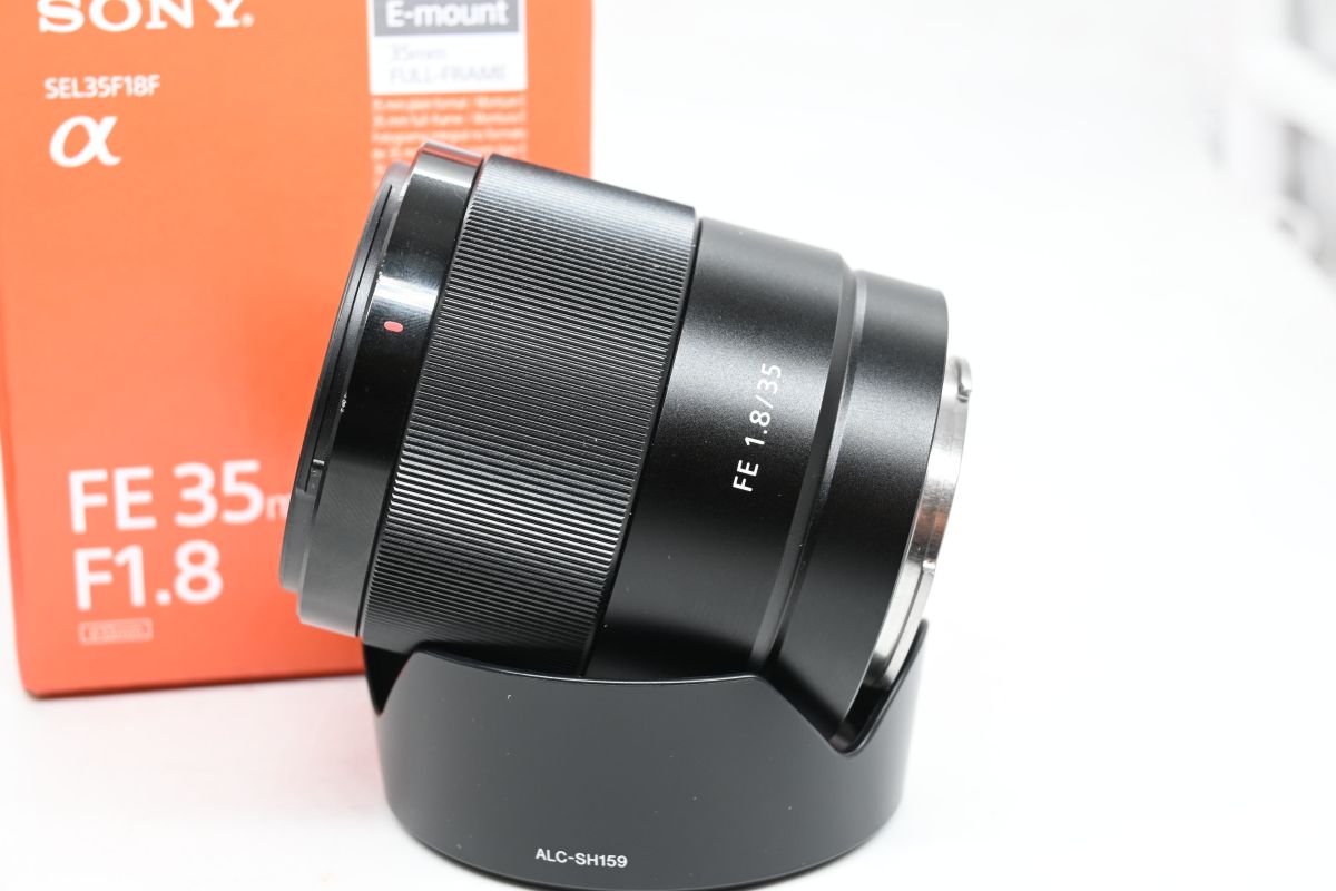 Sony FE 35mm f/1.8