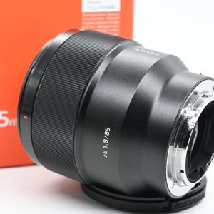 Sony FE 85mm f/1.8