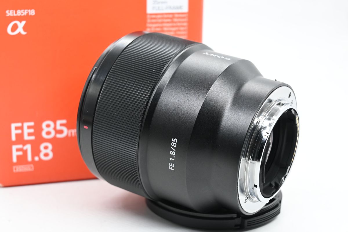 Sony FE 85mm f/1.8