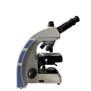 Microscopio trinoculare digitale Levenhuk MED D45T LCD