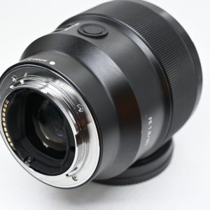 Sony FE 85mm f/1.8