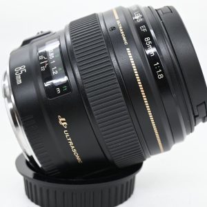 Canon EF 85mm f/1.8 USM