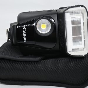 Canon Speedlite 320EX