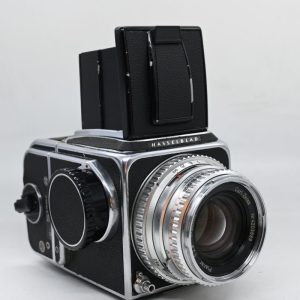 Hasselblad 500 CM + 80mm + C.80mm f 2,8 Silver