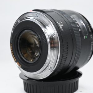 Canon EF 50mm f/2.5 Macro