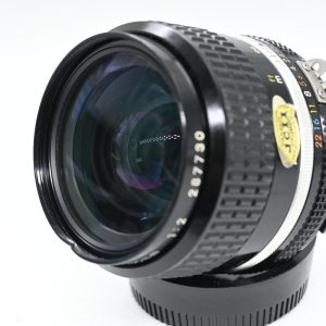 Nikon 35mm f/2 AIS