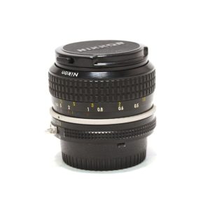 Nikon 28mm f/2.8 AI