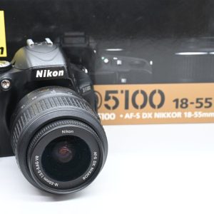 Nikon D5100 con 18/55 VR