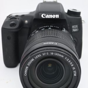 Canon 760D con 18/135 IS USM