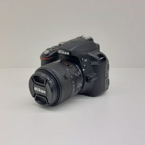 Nikon D3300  con 18/55 VR II