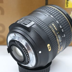 Nikon Af-s Dx 16-80mm F/2.8-4 E Ed Vr