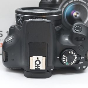 Canon 1300D con 24mm f 2,8