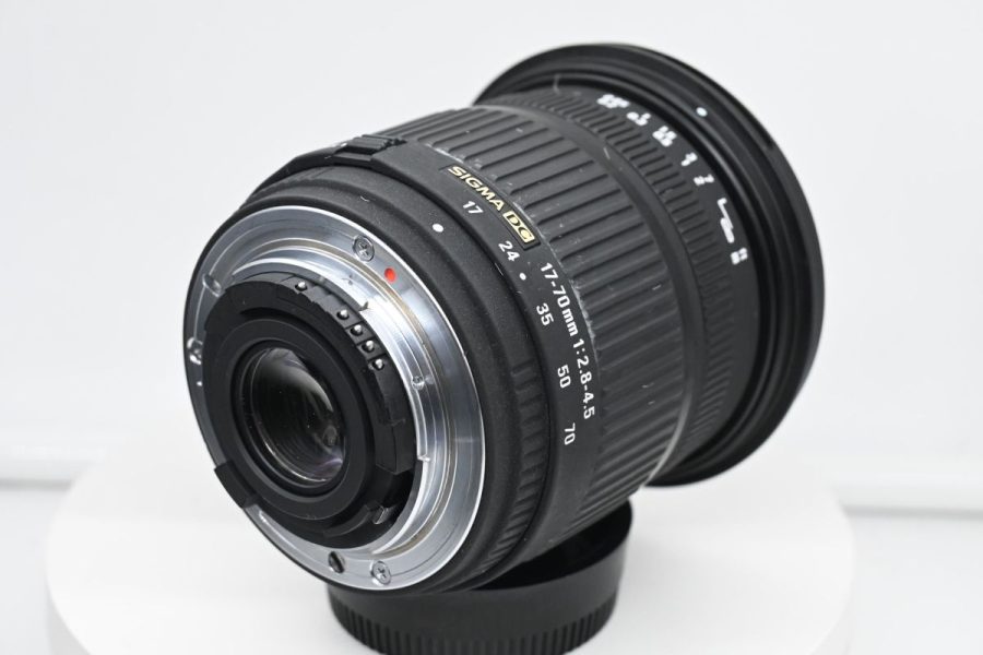 Sigma 17-70mm f/2.8-4 DC OS HSM Macro