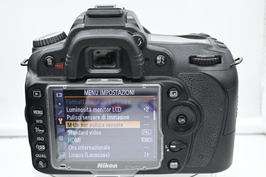 Nikon D90 con Sigma 17-70mm f/2.8-4.5