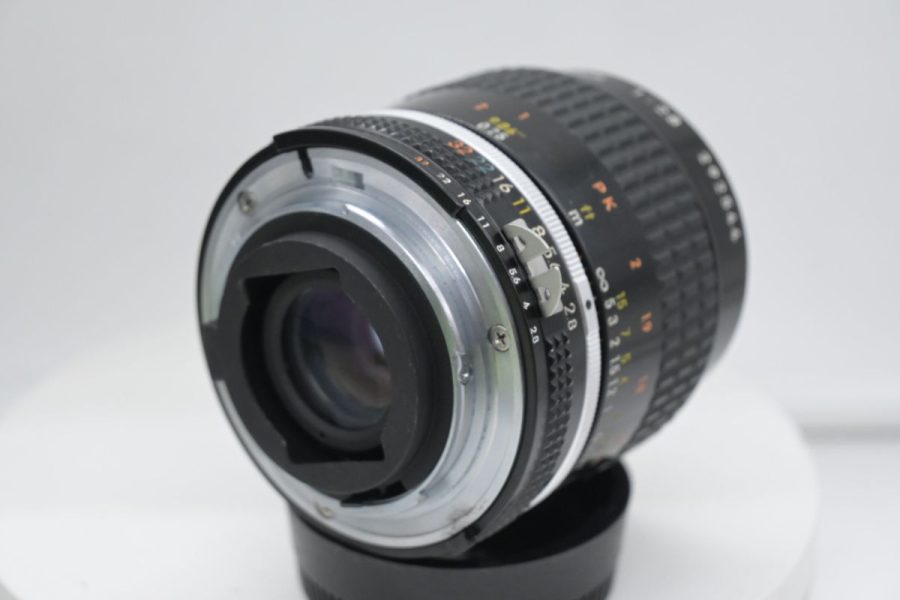 Nikkor AIS 55mm Micro f/2.8