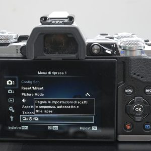 Olympus OM-D E-M5 Mark II