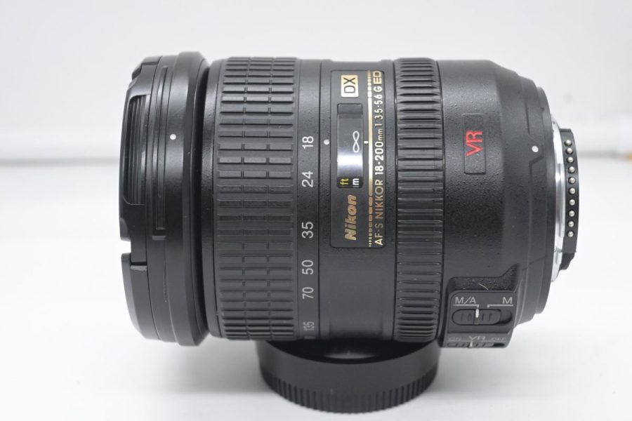 Nikon AF-S DX 18-200mm f/3.5-5.6 G ED VR
