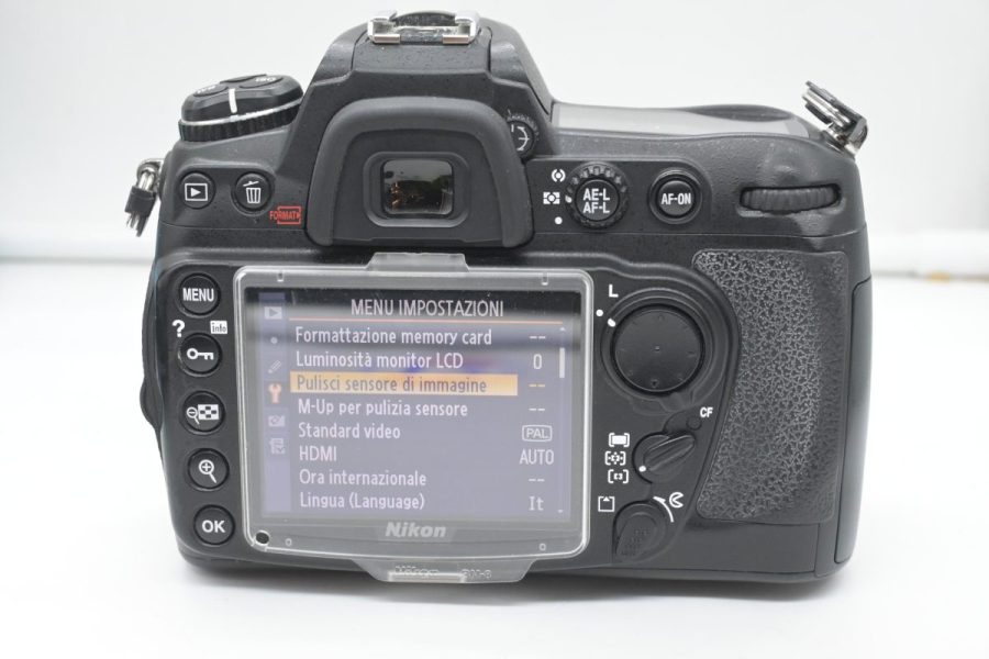 Nikon D300 con Nikkor 24-85mm f/2.8-4